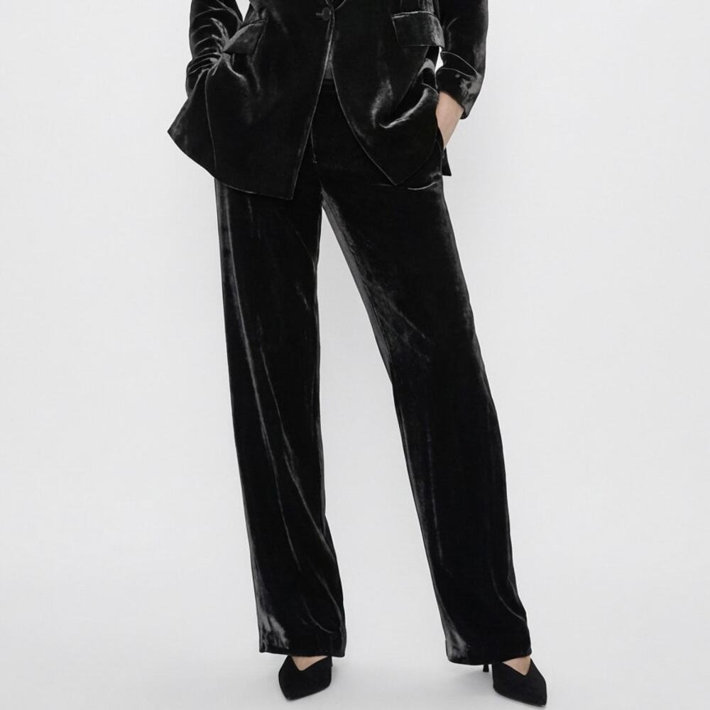 Zara Black Velvet Flared Wide Leg 33" High-rise Stretch Ankle Pants, size M